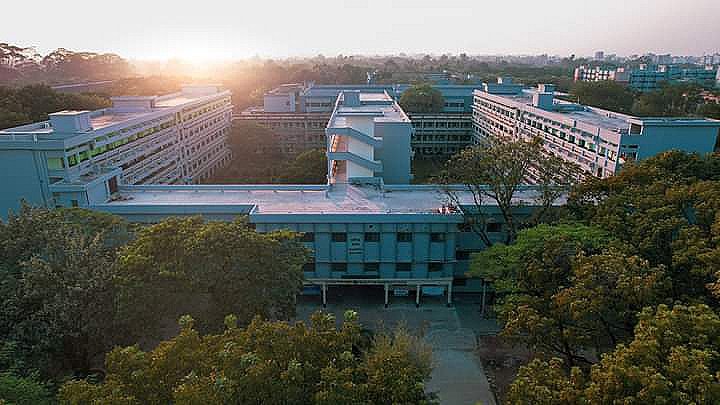 Faculty_of_Business_Studies